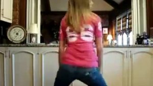 Офигенный танец попы Смотреть Всем!