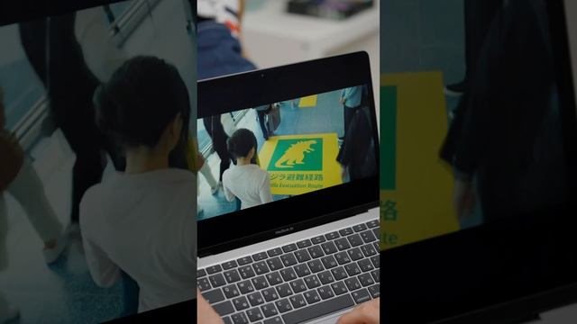 MacBook Air M1 в 2023 смотреть онлайн