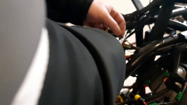 День 23 - Ставим сигнал. Дополнительная проводка. Тест сигнала. смотреть онлайн