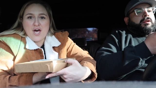 New MacBook Pro M1 + Tasting Empanadas! | VLOGMAS DAY 3 смотреть онлайн