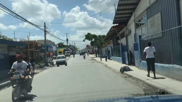 Как живут люди в Доминикане - что творится за отелем? Жизнь и отдых в Доминикане. смотреть онлайн