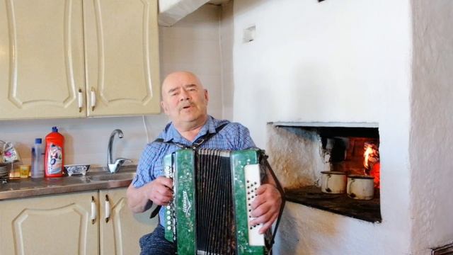 Хрустальные цепи! Поёт Вася Попов. Кино Вась. смотреть онлайн