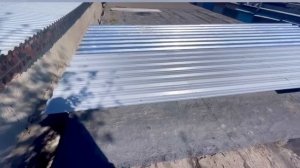 Демонтаж шифера и монтаж жесткой скатной крыши на гараже в Иркутске