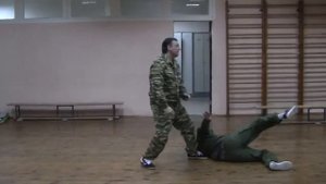 отбор пистолета