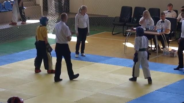 Нестеров Павел 1.2 ПОИНТ 18.09.15 Чемпионат и Первенство Республики Крым по кикбоксингу WAKO смотреть онлайн