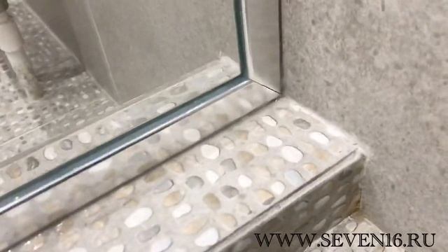 Душевая перегородка с квадратной штангой 15х15 мм