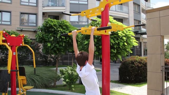 Нагорный Вадим. 9 лет. 13 подтягиваний на перекладине. смотреть онлайн