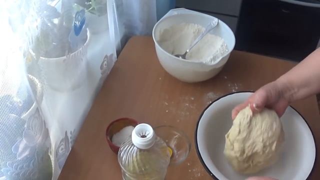 Тесто дрожжевое на кефире. Пироги с яйцом и рисом