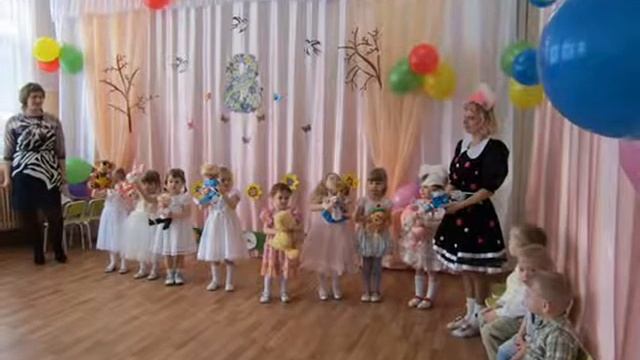 Группа "Горошинки". Праздник "Мамин день" - 2014 год смотреть онлайн