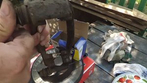 Audi A4 B5 замена передних тормозных дисков