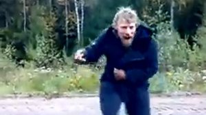звёзды ночные зажгли фонари и луна взошла на неё посмотри)))) пахахахах