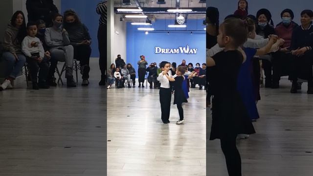 Медленный вальс дети Нур-Султан смотреть онлайн