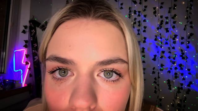 АСМР 😳ТВОЯ ФАНАТКА ХОЧЕТ СДЕЛАТЬ ТЕБЕ МАКИЯЖ 💄 ASMR Your fan Does Your Makeup смотреть онлайн