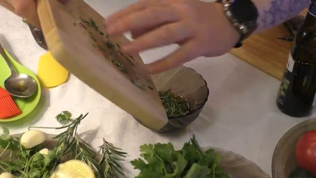 ЛЕЩ  ЗАПЕЧЕННЫЙ В ДУХОВКЕ! СУПЕР РЕЦЕПТ С РОЗМАРИНОМ!!!