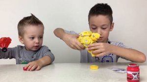 Надуваем Мыльные Пузыри Развлечения для детей Пистолет с мыльными Пузырями