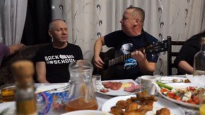 Ступила ножкой малой в воду милая моя.