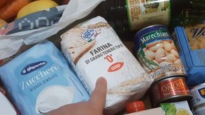 3. Aiuti umanitari in Italia dalla Chiesa ?? Гуманитарная помощь в Италии, от католической церкви