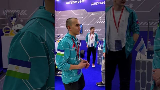 Студенты показали гоночный болид на Конгрессе молодых ученых  #shorts