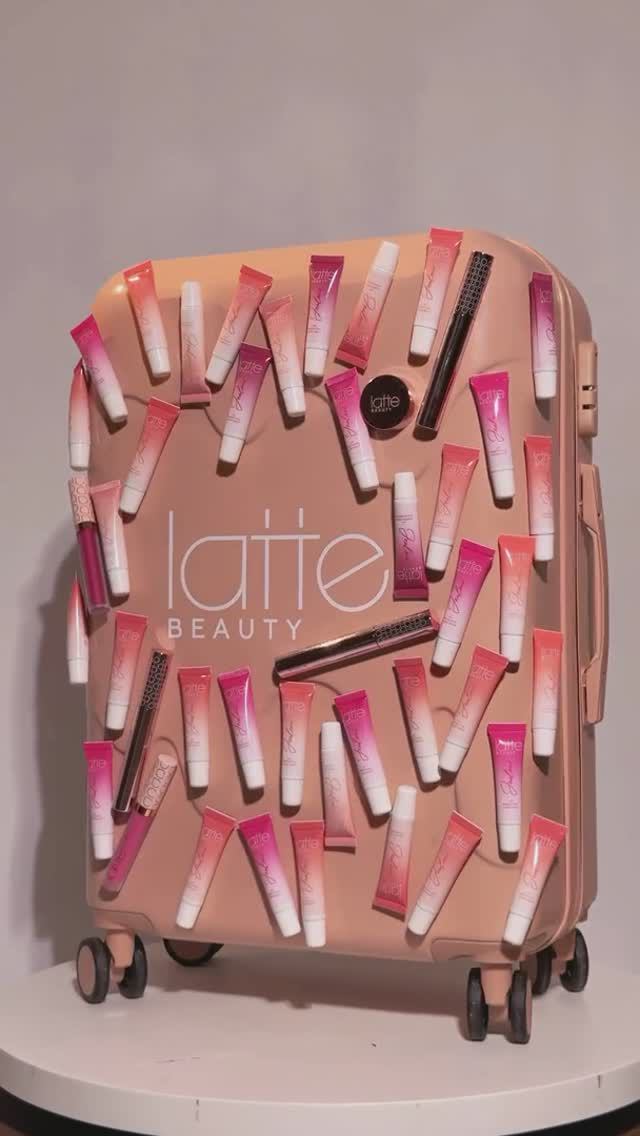 Отправляемся в полёт и берём только самое необходимое✈️
Мы начинаем наше путешествие✨