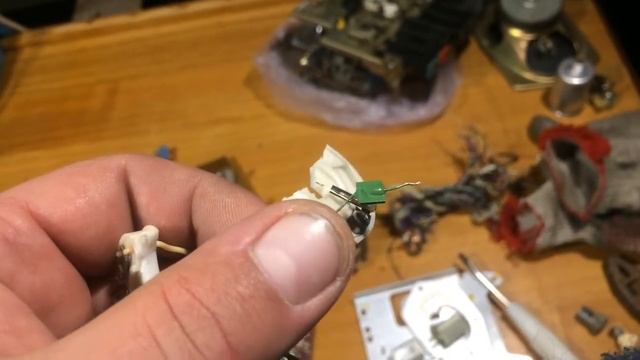 Магнитофон Романтик 306 на драгметаллы и металлолом смотреть онлайн