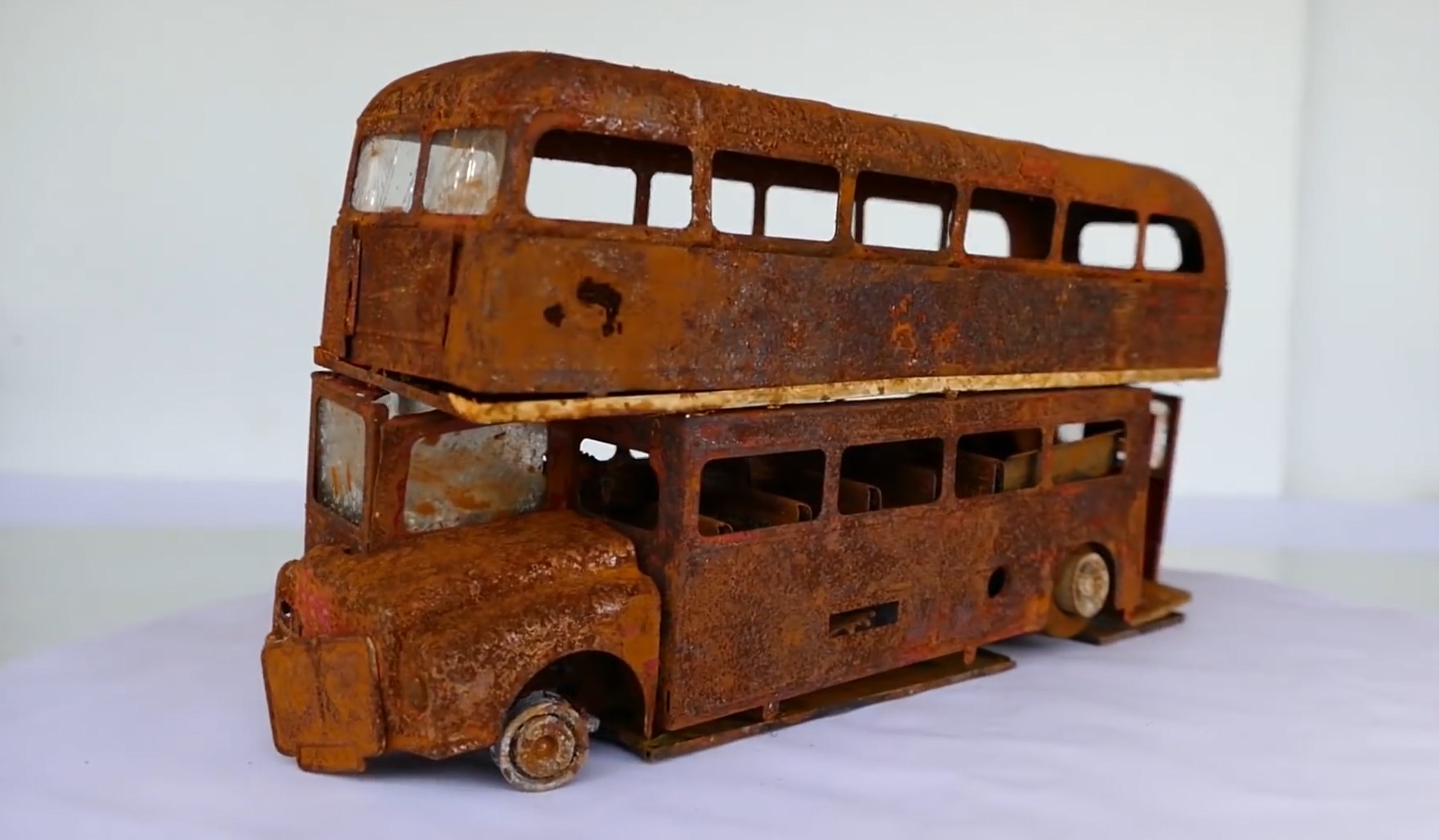 Реставрация модели Английского автобуса\\ Крутые идеи, восстановление моделек!