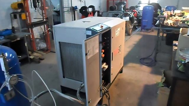FINI Model Plus 30TF Rotary screw compressor being tested after a major overhaul process смотреть онлайн
