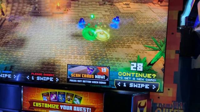 Main Event Arcade - Minecraft Dungeons Arcade with Collector Cards смотреть онлайн