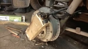 Снятие прикипевших тормозных барабанов Нива шевроле