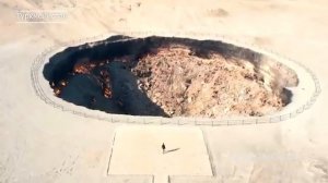 В Туркменистане хотят потушить газовый кратер “Врата ада”. Поручил президент. Земля горит уже 50 ле