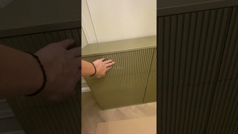 Комод с фрезерованными фасадами "Вельвет" в мастер спальню