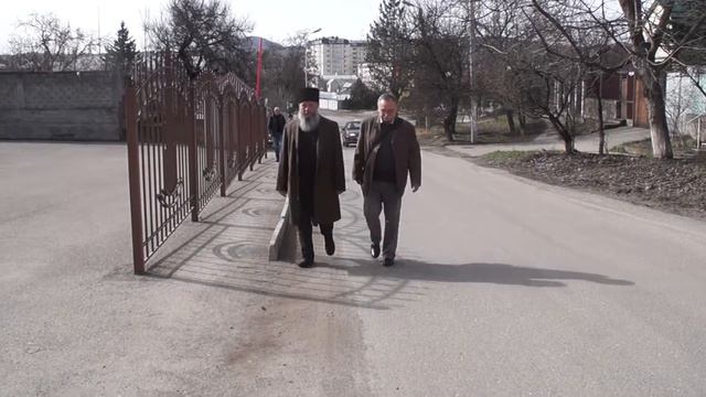 МУФТИЙ ГОЛОСУЕТ