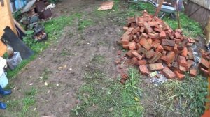 Отсыпка участка отсевом//Встал на дыбы//Уборка в сенях//Деревенские будни