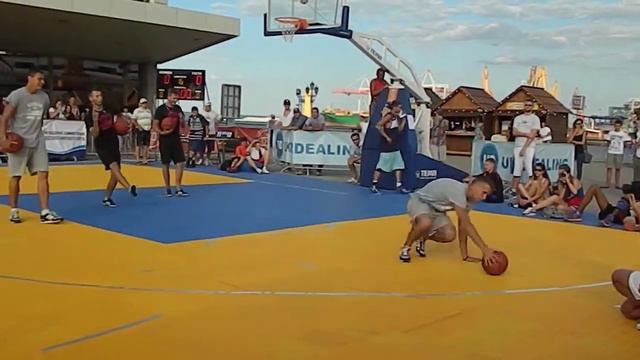 Одесса 3.08.2013 Морвокзал смотреть онлайн