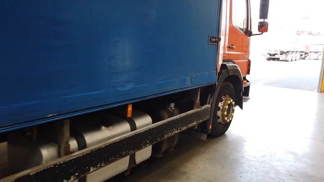 New In Stocklist For Sale: MERCEDES BENZ AXOR 1824, EURO 5 6X2 CURTAINSIDER - 2010 - SG10 CHF смотреть онлайн