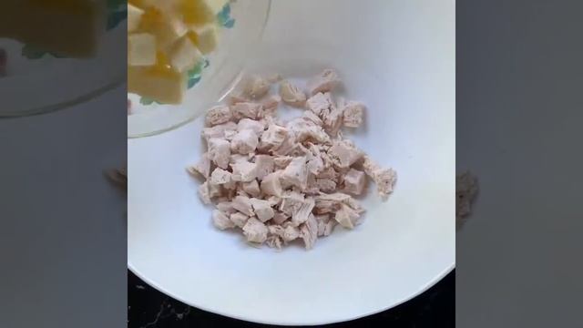 Салат с курицей и ананасами смотреть онлайн