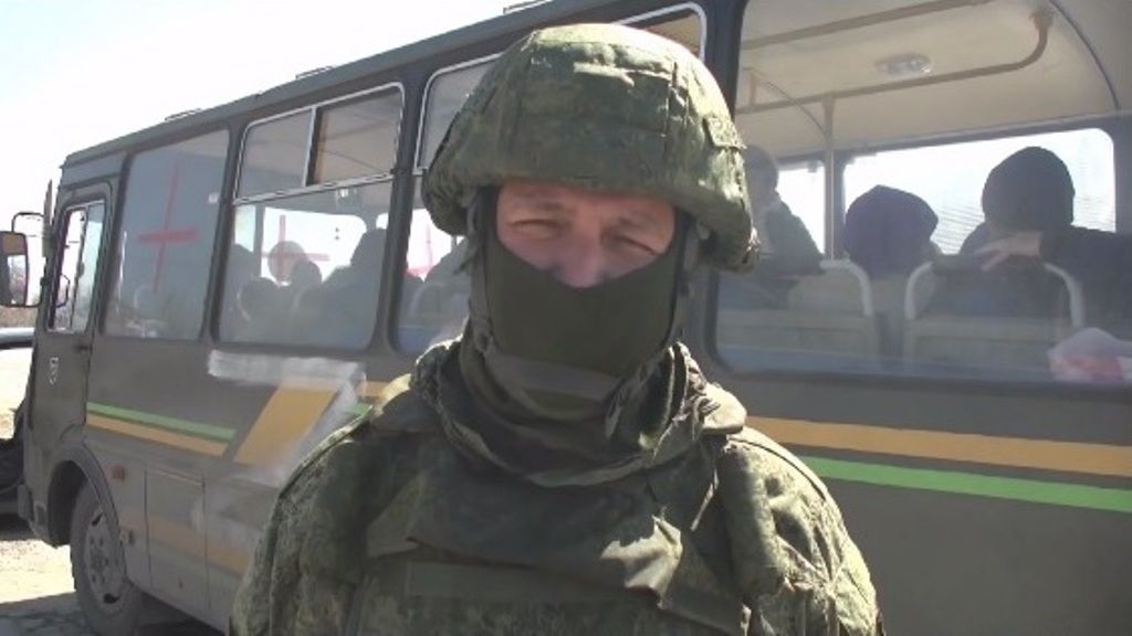 Свежие новости украины видео ютуб. Вежливые люди. Российские войска. Русские военные на Украине. Наши военные.