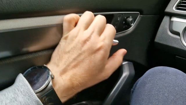 Мало кто знает, что будет если зажать кнопку открытия автомобиля! смотреть онлайн