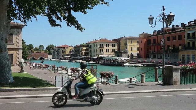 Италия - Озера Доббьяко, Гарда и Комо смотреть онлайн