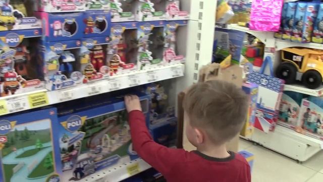 VLOG Toys В детском магазине игрушек Toys in the children's toy store