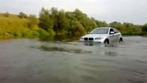Гидроудар БМВ Х6 - приколы на дорогах