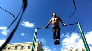 КАК НАКАЧАТЬ НИЗ ГРУДИ НА ТУРНИКЕ? НАКАЧАЙ НИЖНЮЮ ЧАСТЬ ГРУДИ НА ТУРНИКЕ (ЛУЧШЕЕ УПРАЖНЕНИЕ!) ★