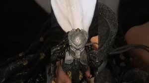 Распаковка игрушки Хищник😎