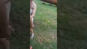 КУПАЛЬНИК ! НЕ ТУДА НАЦЕПИЛА ! ДЕВКА НАДЕЛА КУПАЛЬНИК !