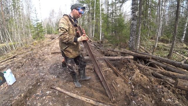 Денежный лес! Металлолом у избушки. Копать, не перекопать!