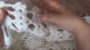 Белое пончо с ананасами . Часть 2