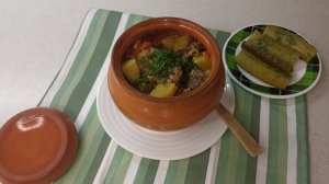 Мясо с картофелем в горшочках