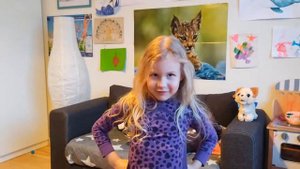 Стих про повара. Повару пора за дело. Парит жарит он умело. Кашу сварит он легко.