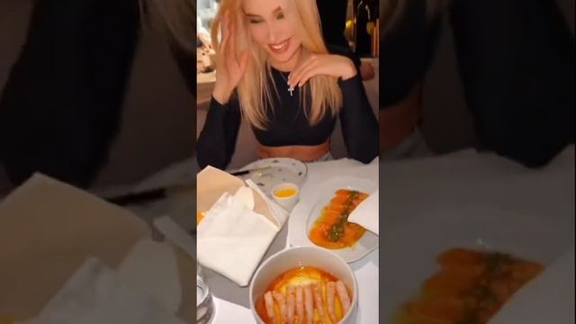 Наталья Рудова - отмечает Старый Новый Год смотреть онлайн