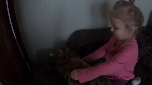 Девочка и кот смотреть онлайн