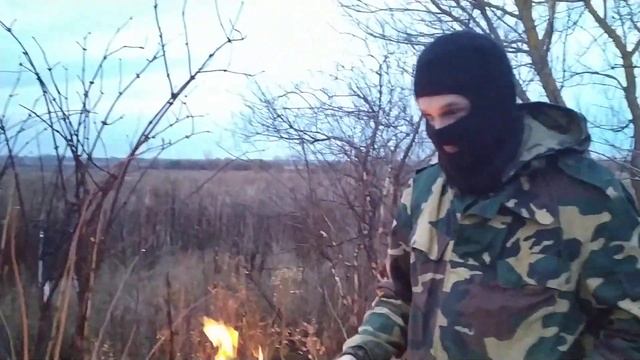 патрон 7,62*39 з дефектом кинули в вогонь